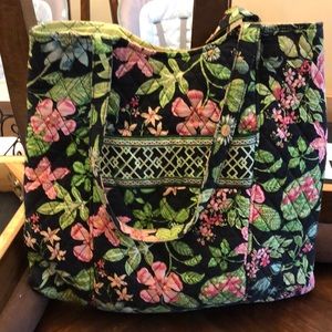 👩‍🦰 Vera Bradley over the shoulder bag ❤️